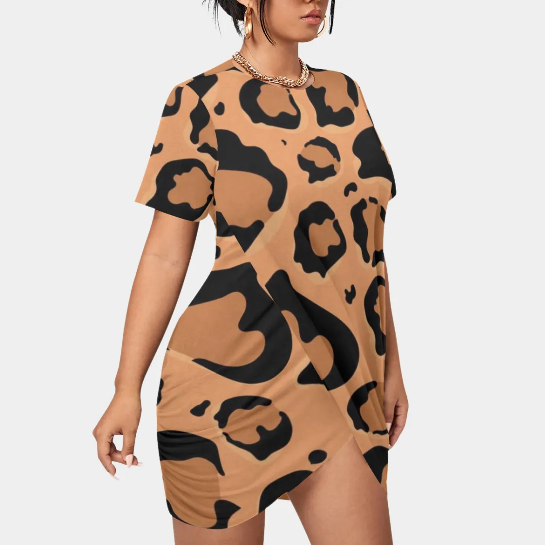 All-Over Print Women’s Stacked Hem Dress With Short Sleeve（Plus Size）