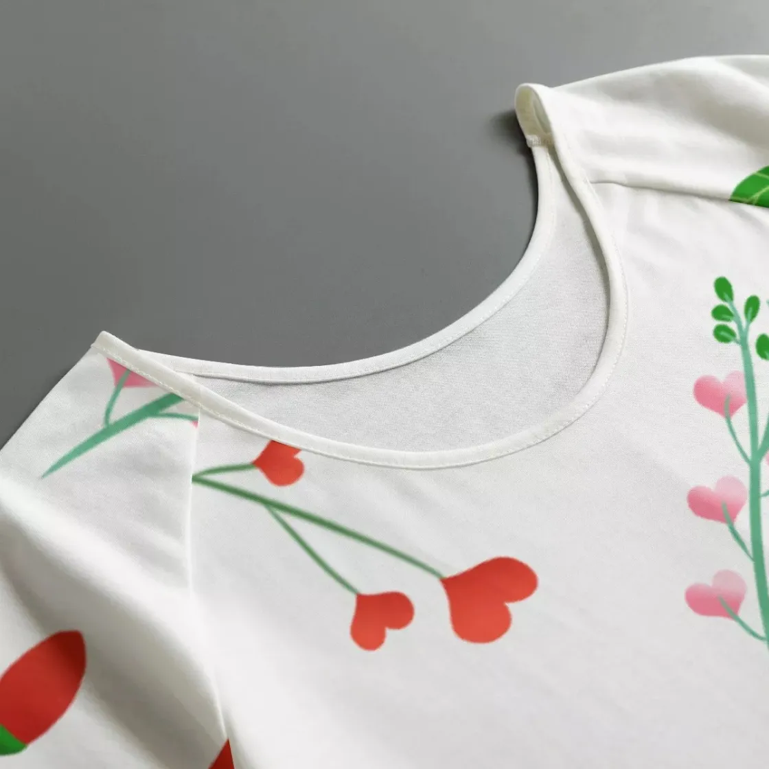 All-Over Print Women's Round Neck T-shirt With Raglan Sleeve